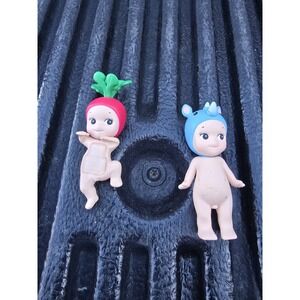 2 Sonny Angel Mini Figures